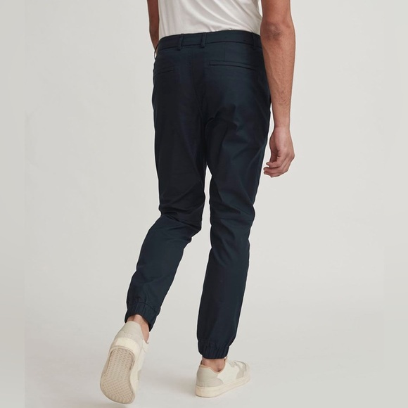 RW&CO Men’s Navy Blue Commuter Joggers Slim Fit Size 30x30 - Picture 2 of 5